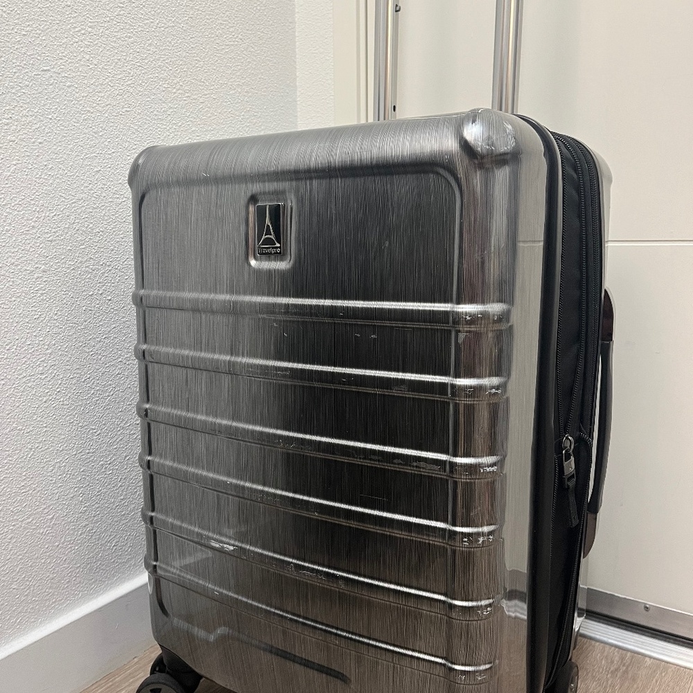 Trevelpro Silver Carry on luggage- almost new